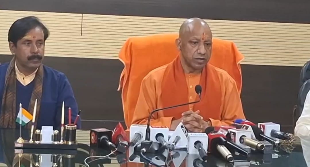 मणिकर्निका विवाद पर सीएम योगी का बड़ा हमला कहा – दालमंडी प्रोजेक्ट से ध्यान भटकाने के लिए कांग्रेस कर रही साजिश काशी के विकास में सबसे बड़ा बैरियर है कांग्रेस