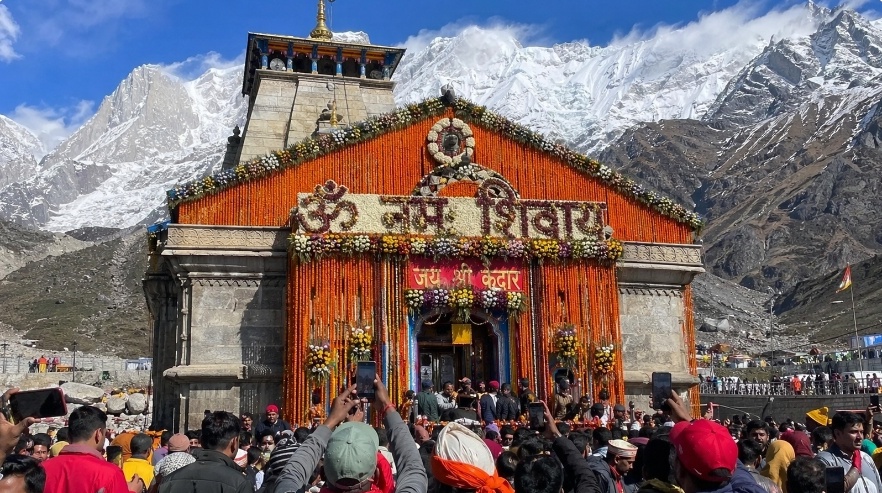 केदारनाथ धाम के कपाट खुले, ‘हर हर महादेव’ से गूंजा पूरा पहाड़