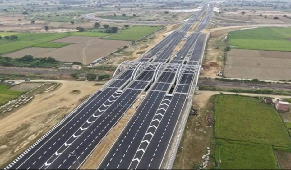 प्रधानमंत्री नरेंद्र मोदी कल करेंगे गंगा एक्सप्रेसवे का उद्घाटन, यूपी को मिलेगी बड़ी सौगात